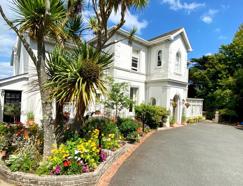 The Muntham Luxury Holiday Apartments