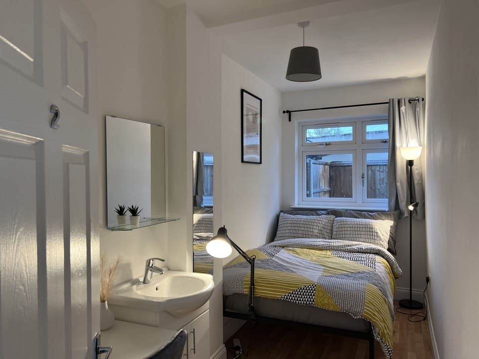 Double room-Standard-Shared Bathroom-Luxury - 2