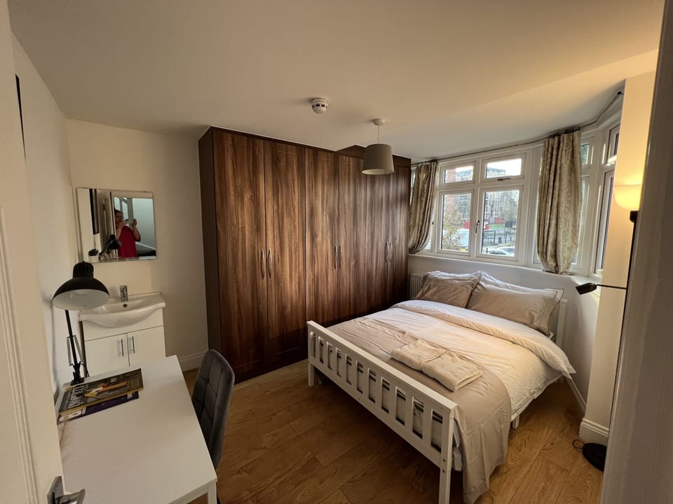 Double room-Large-Shared Bathroom-Luxury - 5