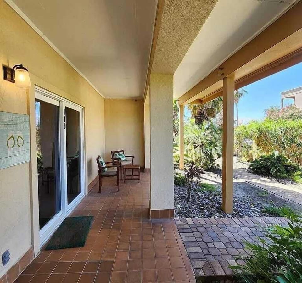 La Solana 119 Bayside luxury ground floor condo for fishing and fun pool -docks