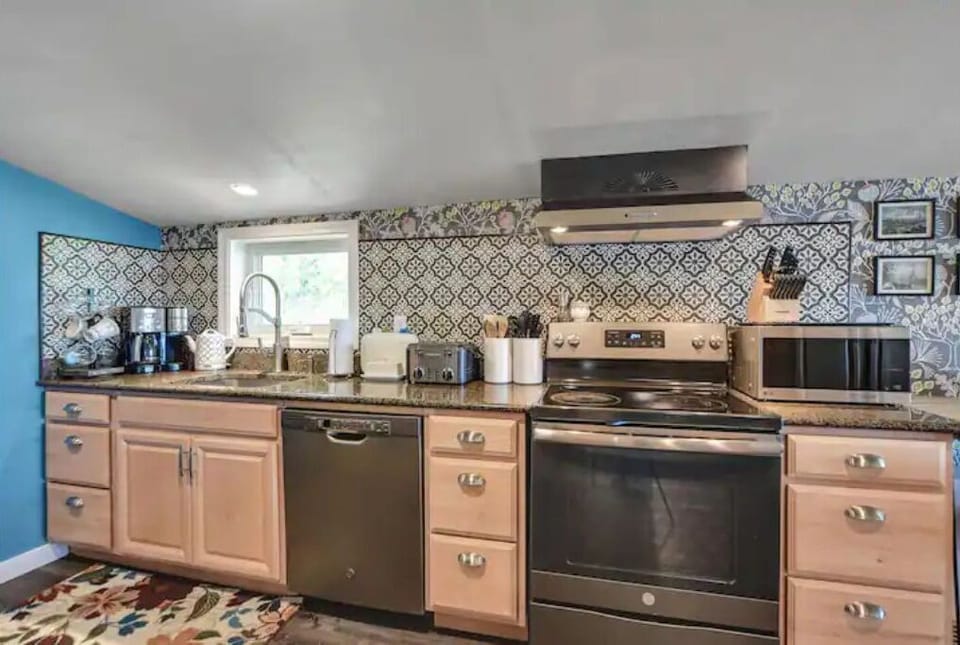 Full kitchen to enjoy in your home away from home!