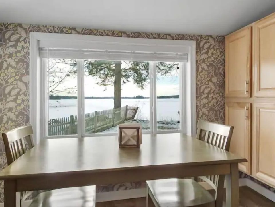 Enjoy your dining view!