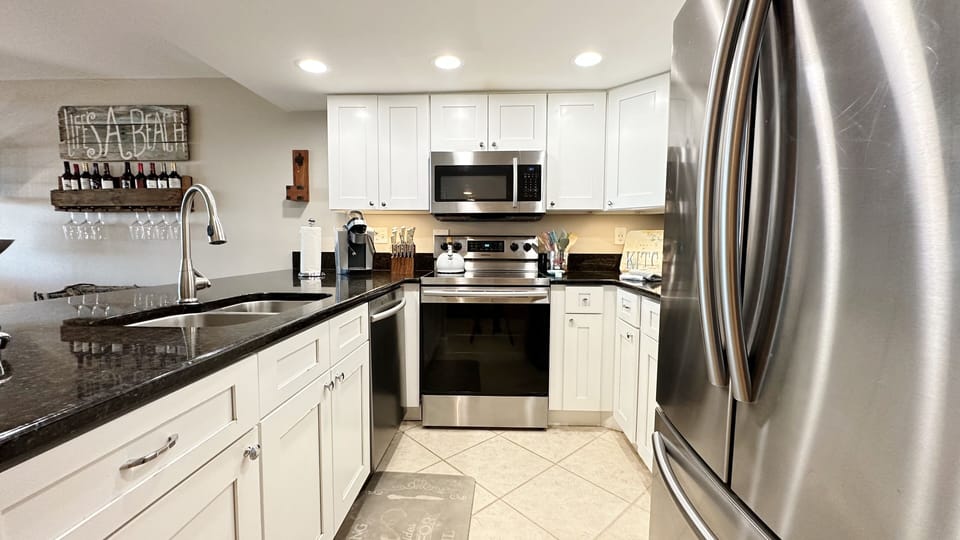 Jeff and Gina Properties - Pipers Run 3 (PR3) - Indian Shores - 2 Bedroom - 2 Bathroom - Gulf Front - Waterfront - Beach Front