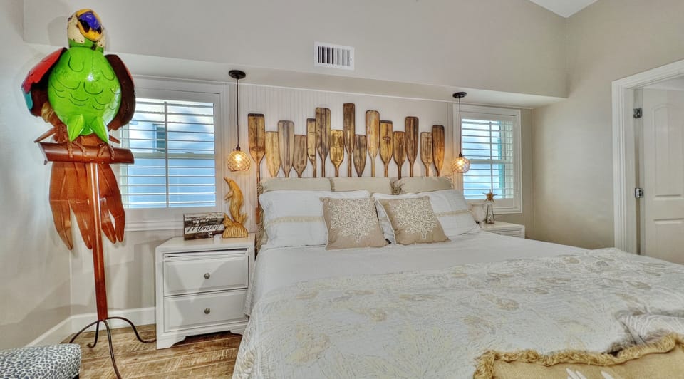 Jeff and Gina Properties - Pipers Run 8 (PR8) - Indian Shores - 3 Bedroom - 3 Bathroom - Gulf Front - Waterfront - Beach Front