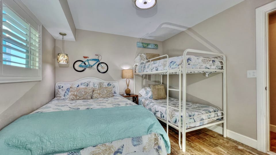 Jeff and Gina Properties - Pipers Run 8 (PR8) - Indian Shores - 3 Bedroom - 3 Bathroom - Gulf Front - Waterfront - Beach Front