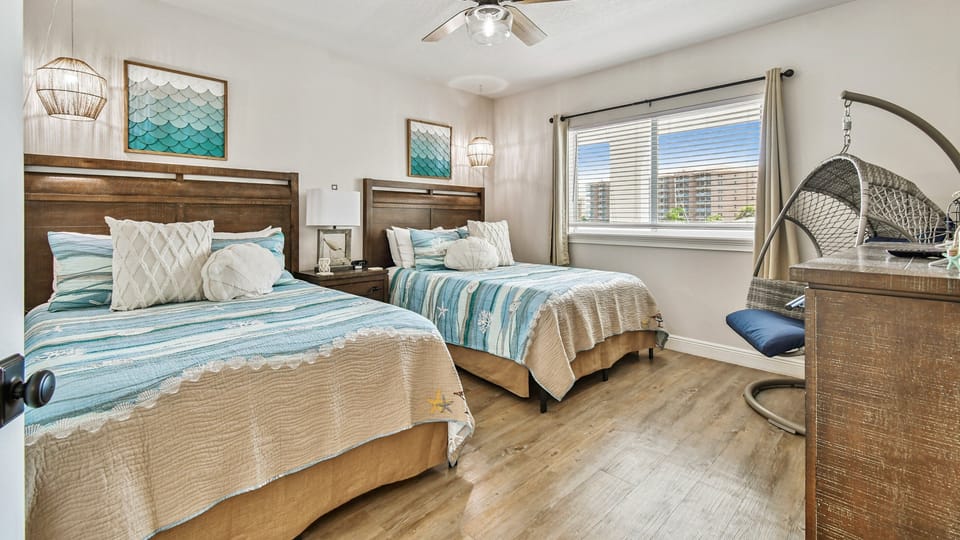 Jeff and Gina Properties - Sun West Palms 202 (SWP202) - Clearwater Beach - 3 Bedroom - 3 Bathroom - Bay Front - Waterfront