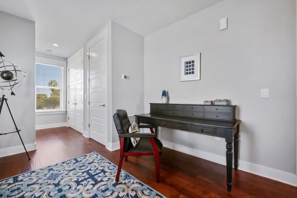 Work space available if needed!