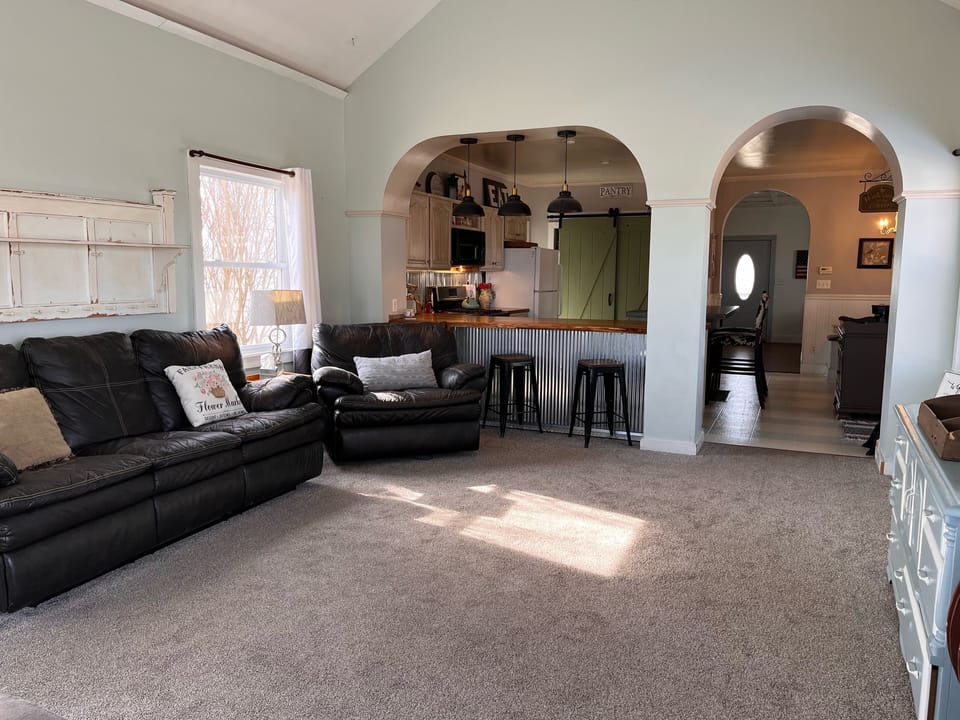 Living Room, view into the kitchen. 