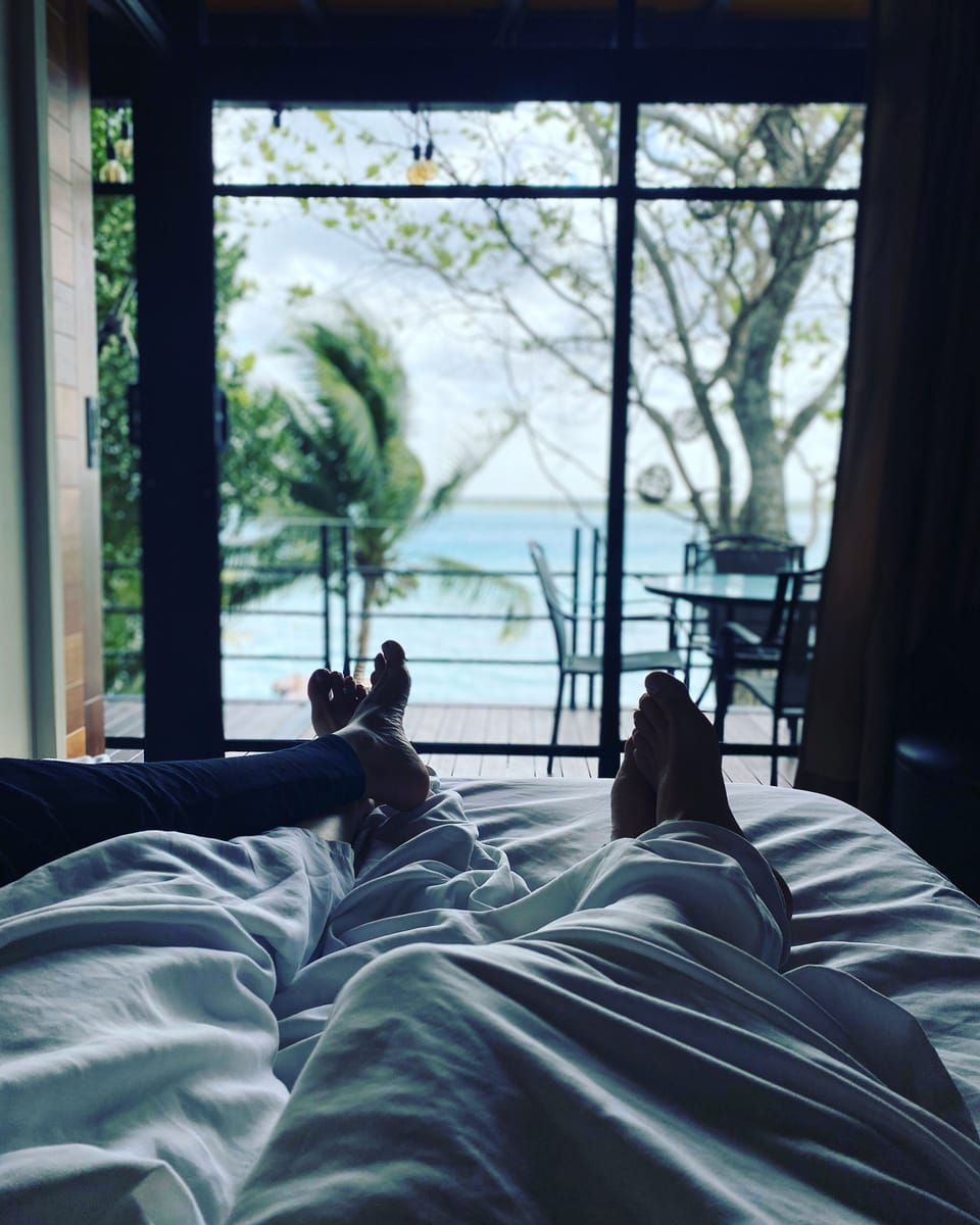 From the master bedroom, you have direct access to the balcony, where the lagoon opens up in front of you. Let the soft morning light and gentle breeze create a calm, intimate atmosphere—perfect for slow mornings and peaceful moments surrounde
