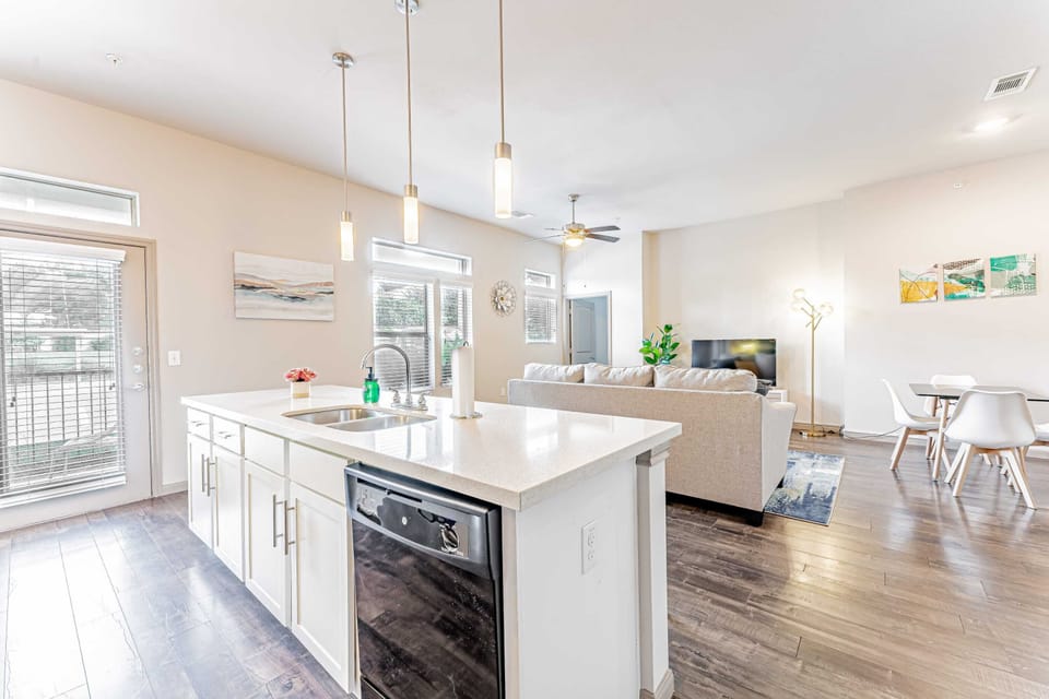 Kitchen and Bar