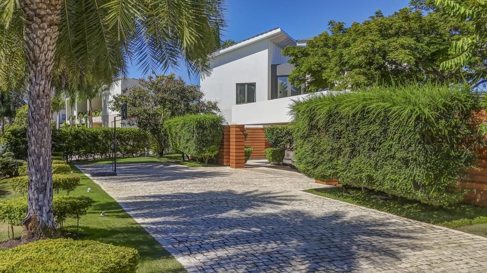 Hacienda A39 - Lakefront Villa with Golf View (4935)