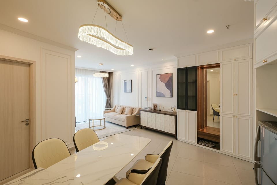 Living Room & Dinning Room 