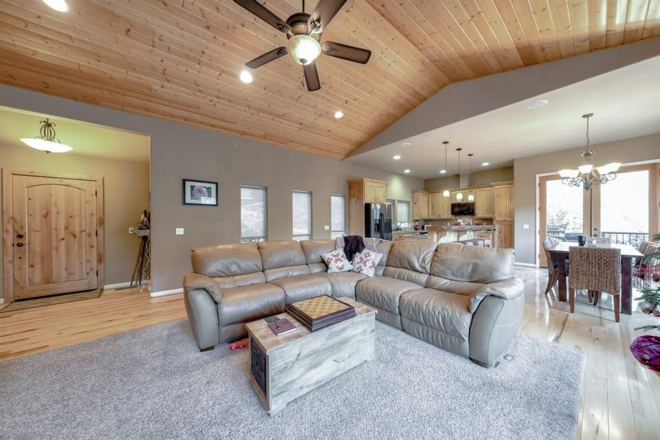 Glorious Living room