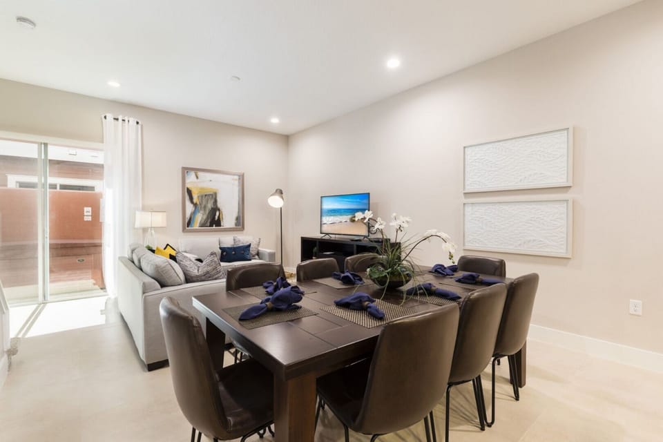 Spacious & Comfortable areas to enjoy with family!