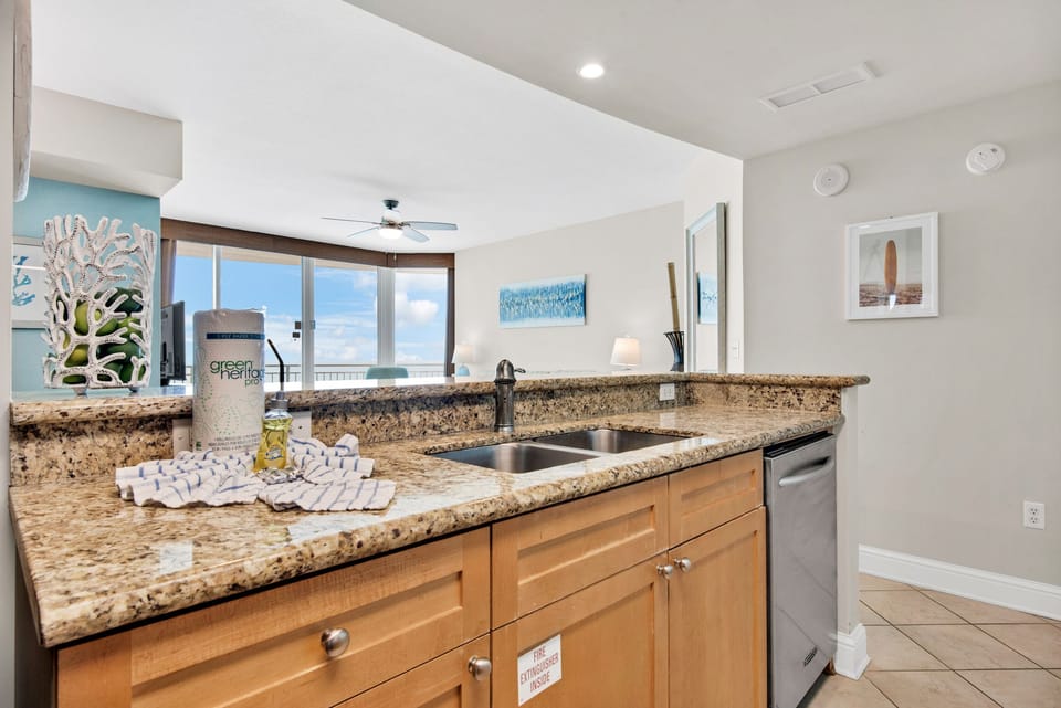 Kitchen to living room