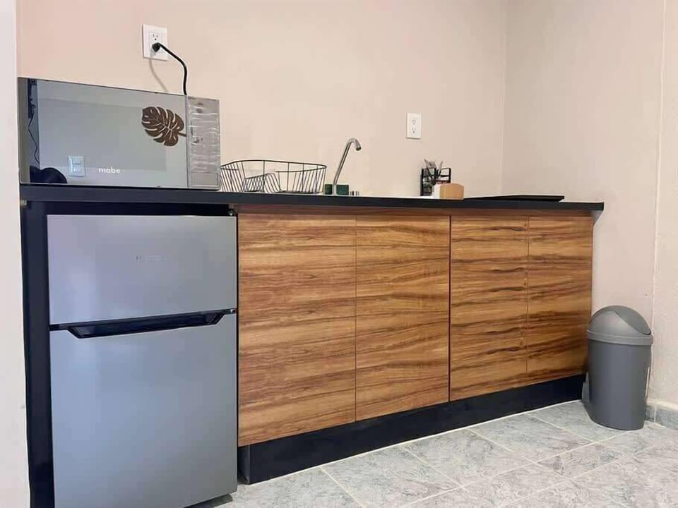 Equipped kitchenette