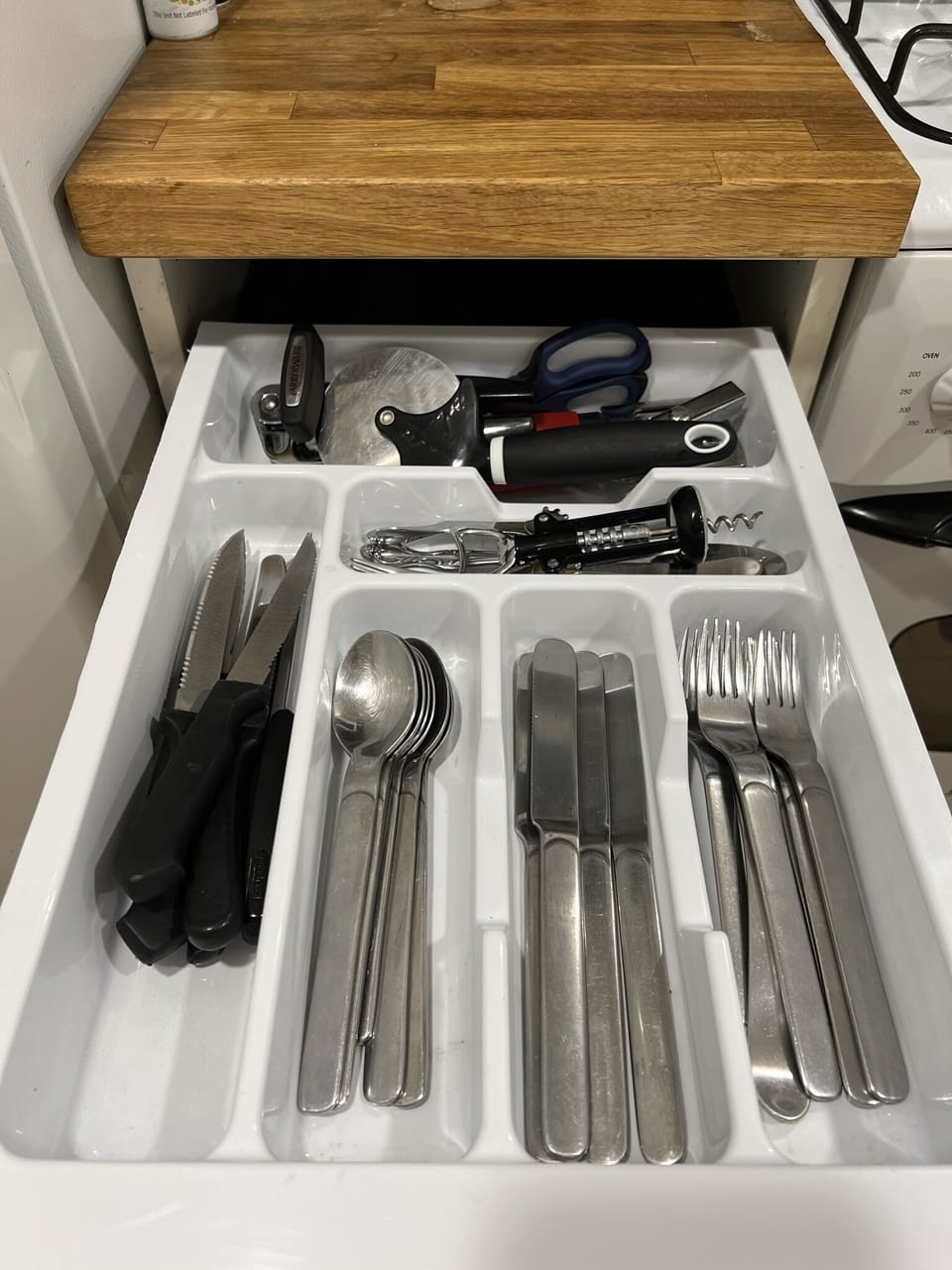 Fully stocked itchen