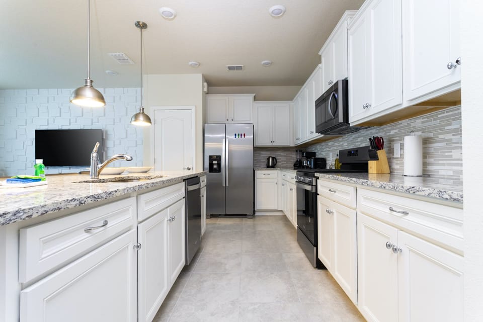 14 - 7586 Oak Spring Ln - 22.jpg
