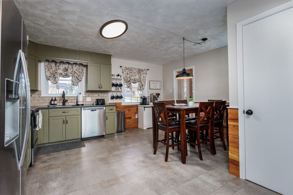 [Kitchen, main floor] High top dining table for 6