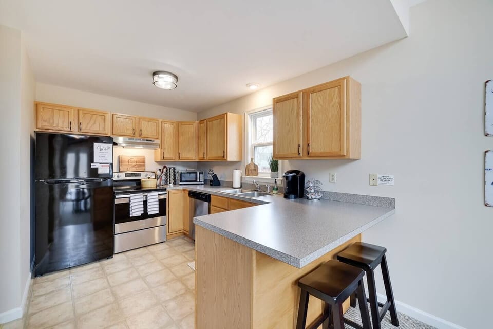 Full kitchen with everything you'll need