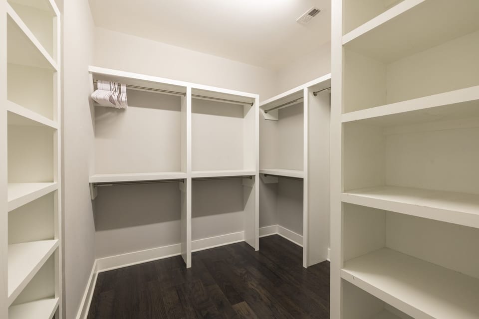 Huge Walk-in Closet! (Bedroom #3)