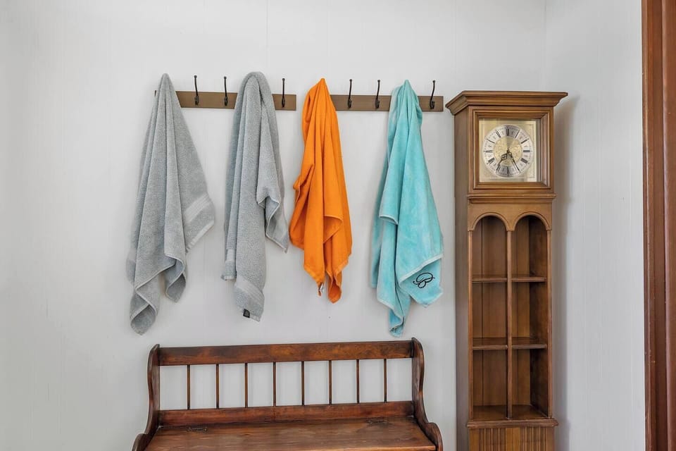 Porch area for towels 