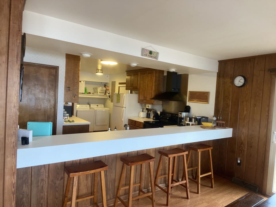 Dining area bar counter