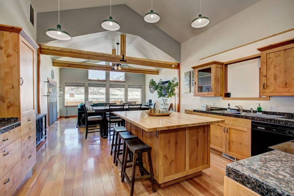 Classic Kitchen island