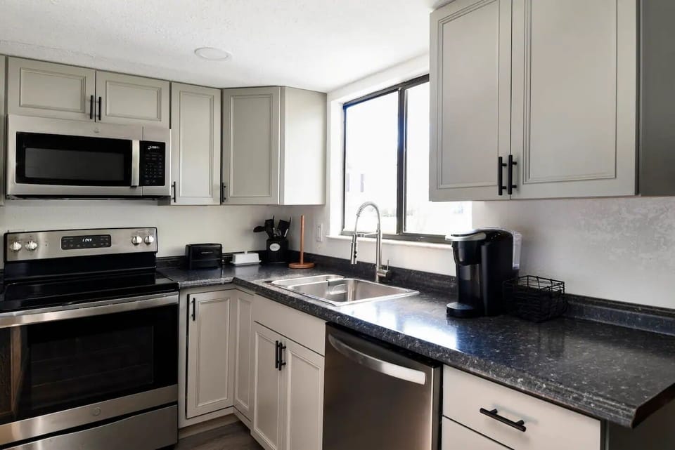 Dining room/ full kitchen