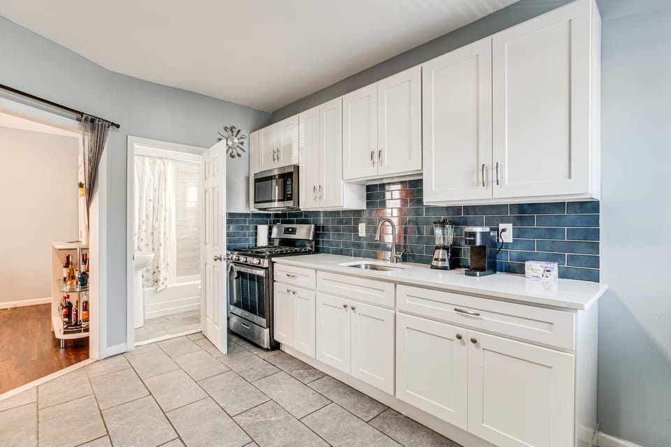 Kitchen | Free WiFi | Central A/C | Keurig Coffee Maker