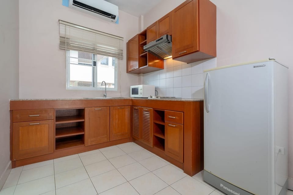 Jungceylon Villa-Patong quiet location, large pool (13530)
