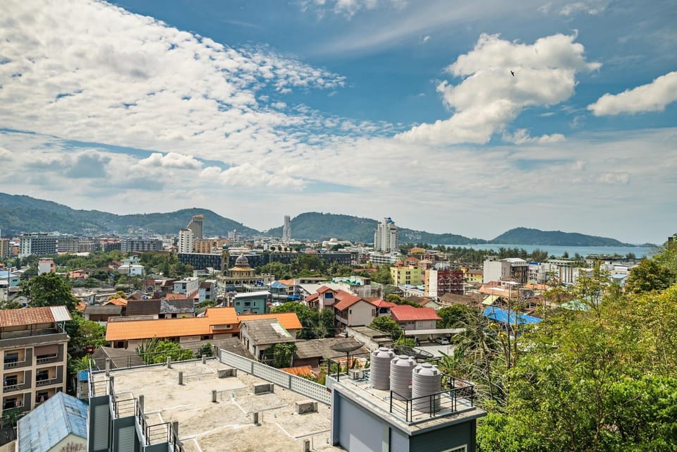 Bright Patong sea view studio - quiet spot, pool (10009)