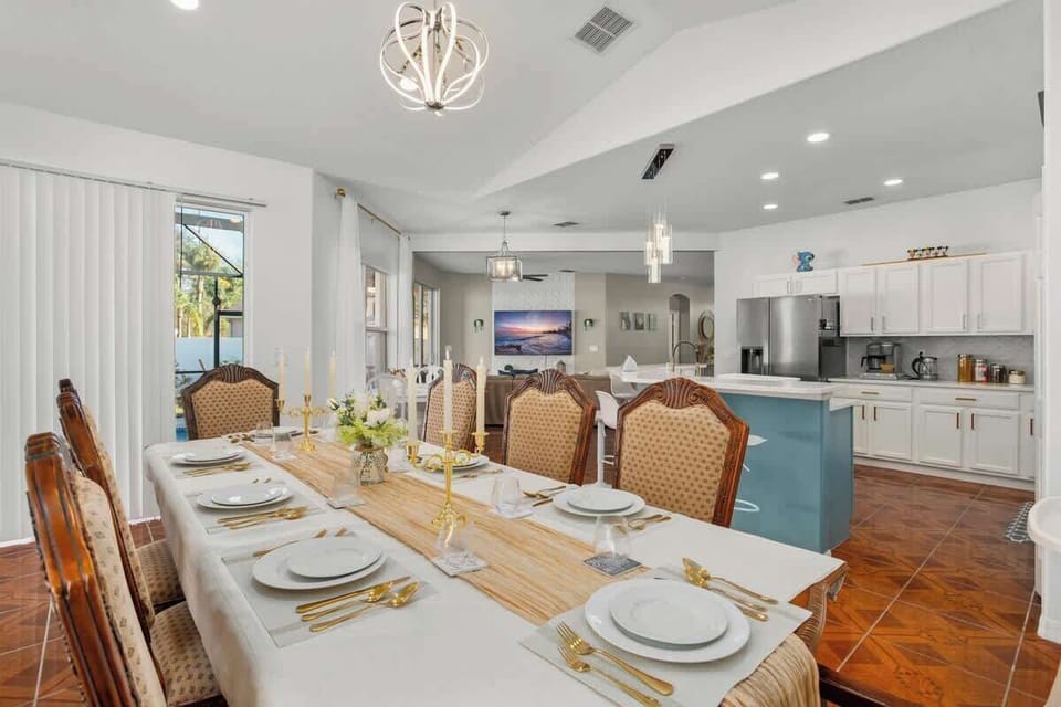 'Be our guest' Dining room