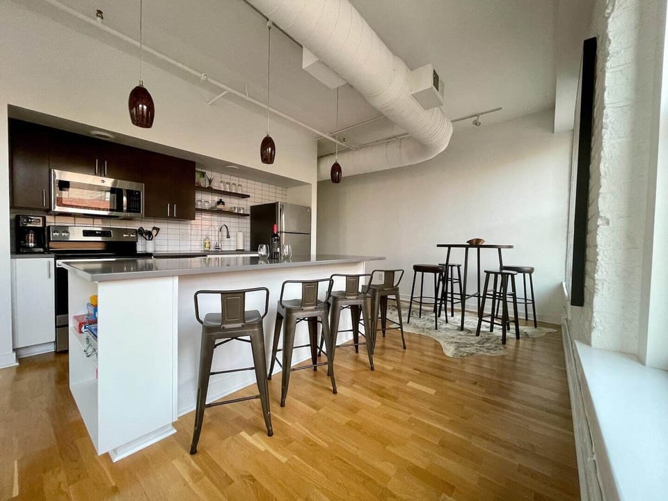 Huge eat in kitchen