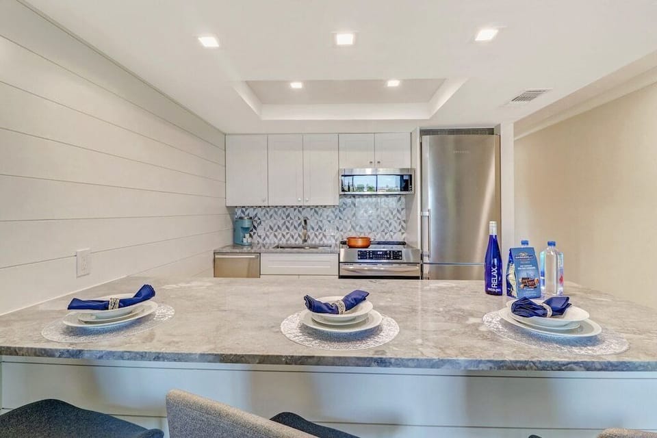 Fully stocked kitchen.