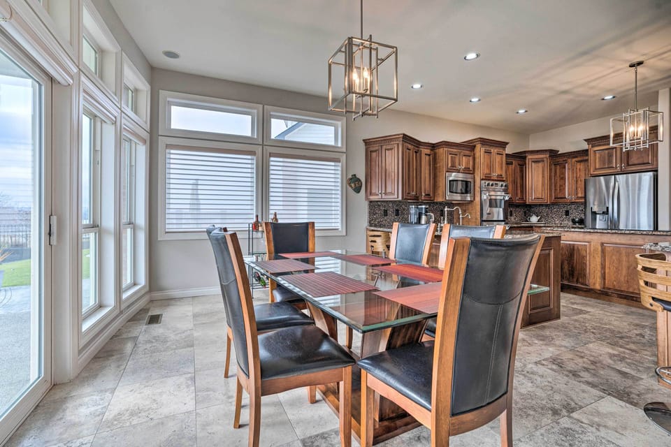 Dining Area | Kitchen | Cooking Basics | Double Ovens