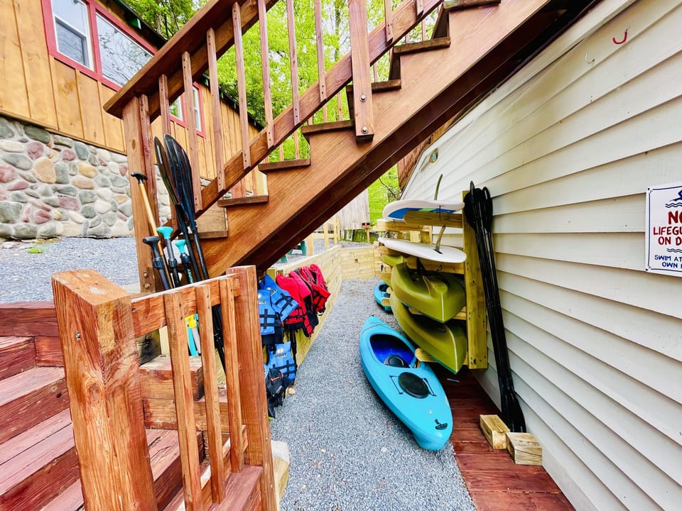 complementary kayaks, SUP, canoes. Life vests also included. 