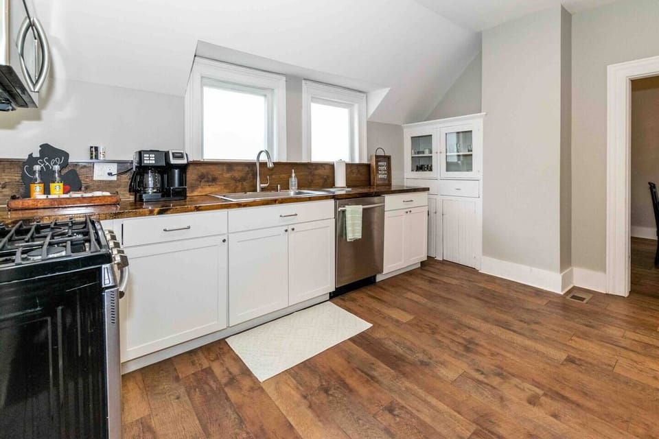 Fully stocked kitchen with everything you could think of including Keurig and K cups.