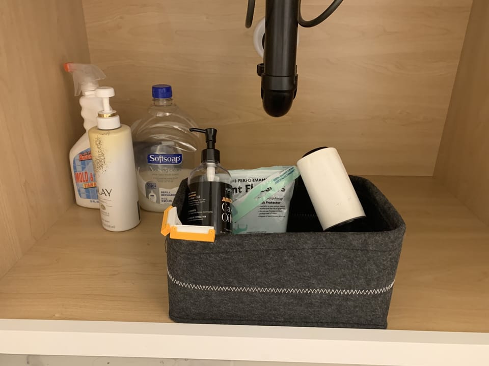 Bathroom amenities