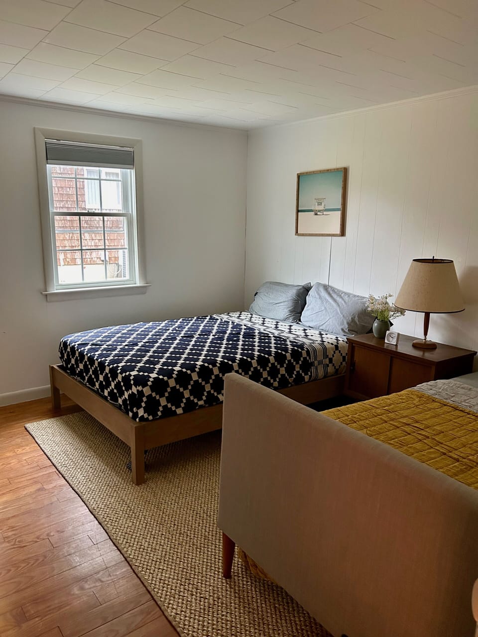 Guest bedroom w/ Full bed and twin daybed 