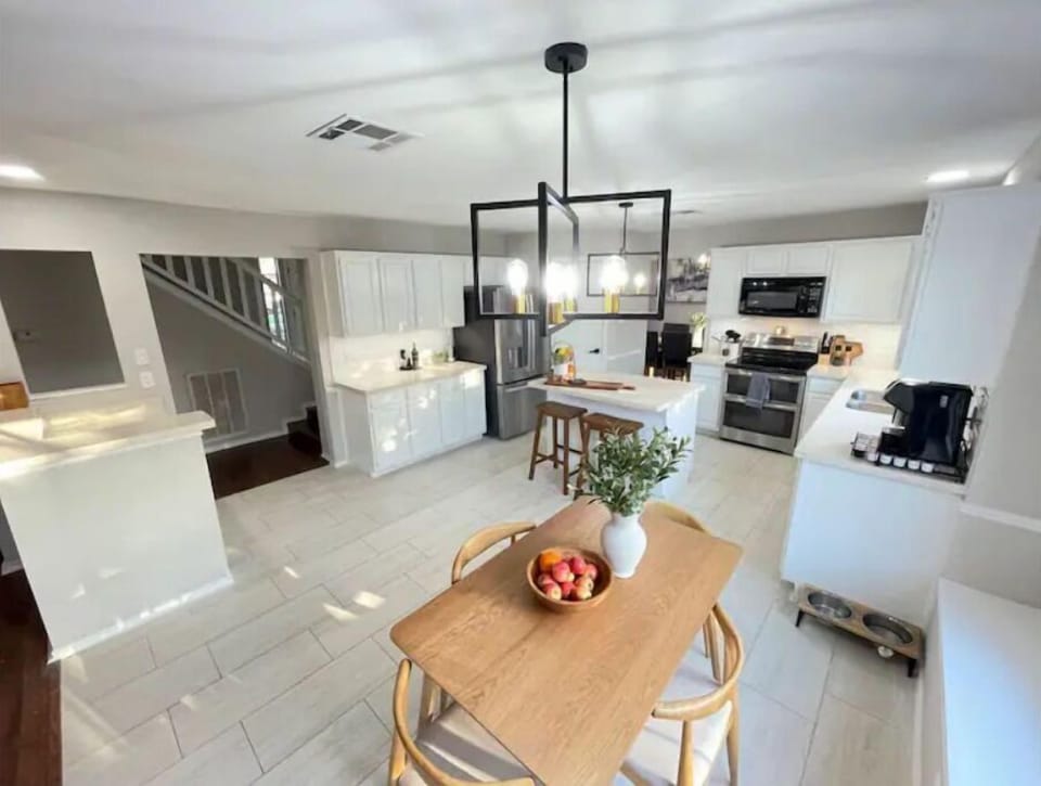 Lots of counterspace for entertaining! 