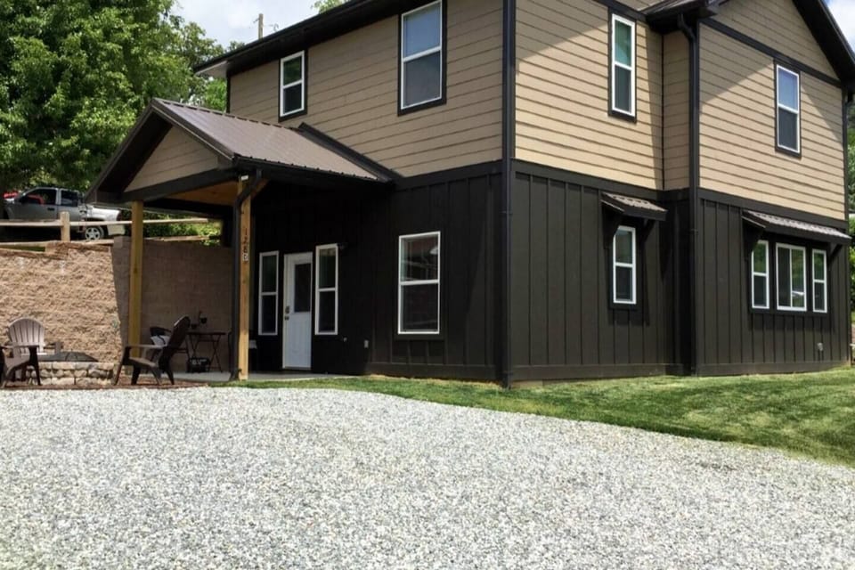 Exterior Driveway View Showing Main Entrance