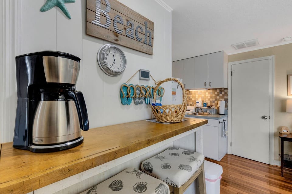 Coffee & Breakfast Nook