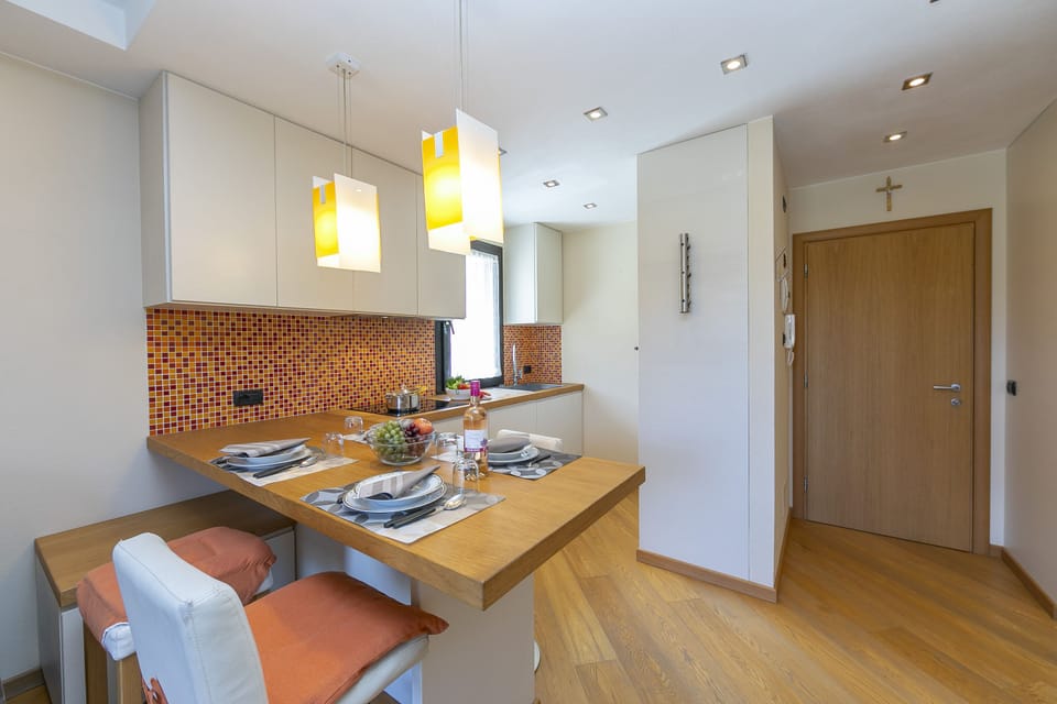 Kitchen and dining area