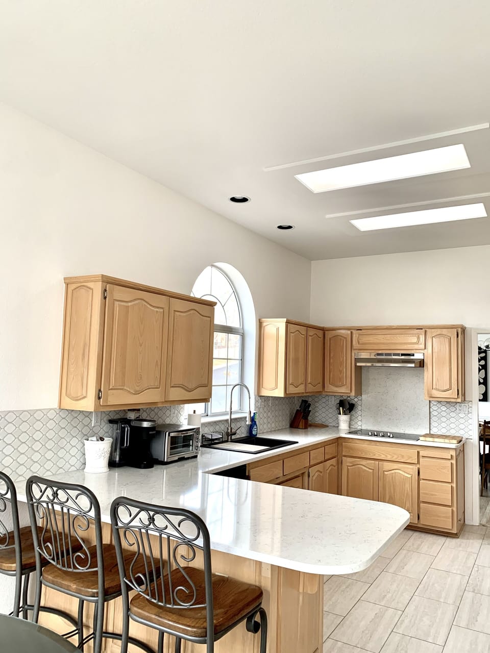 Clean and bright kitchen