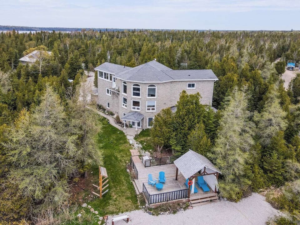 The Serene Lakehouse is a premier luxury destination on The Bruce. It features over 3,000 sq. ft. of living space spread over 3 floors. 