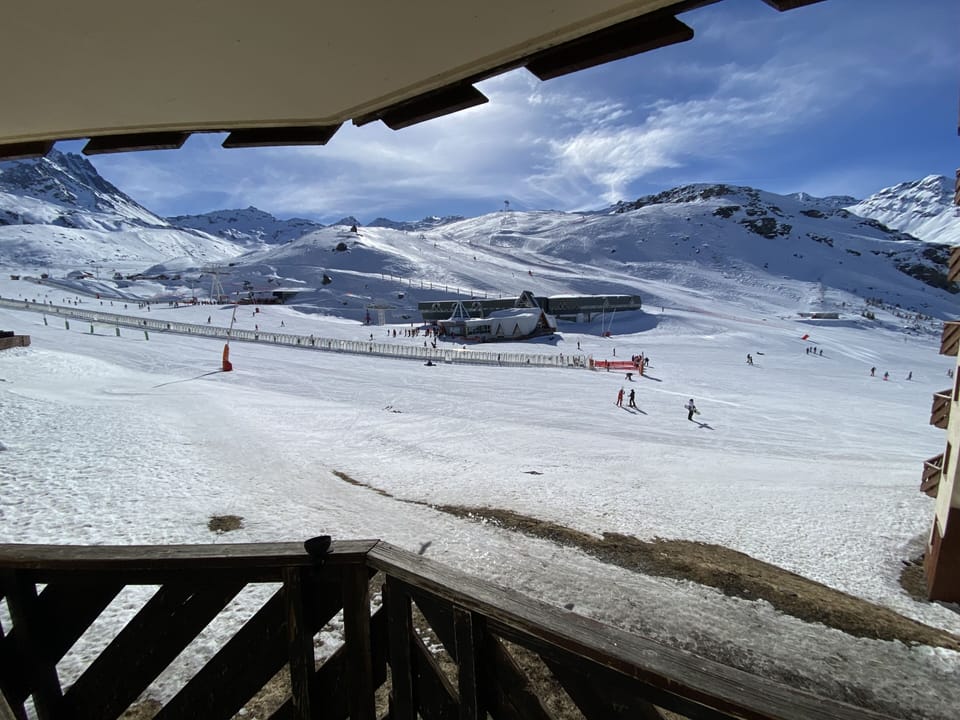 Snow and ski sports