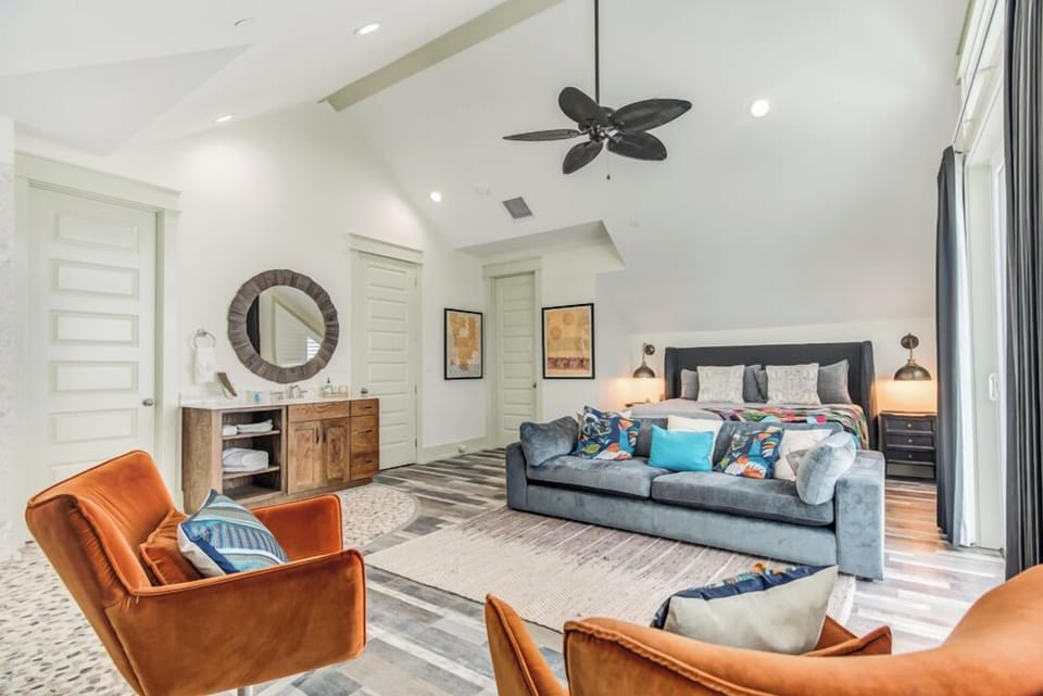 3rd Floor Primary Suite