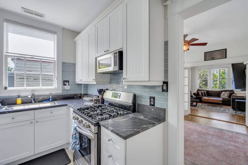 Fully Stocked Kitchen w/ Gas Range
