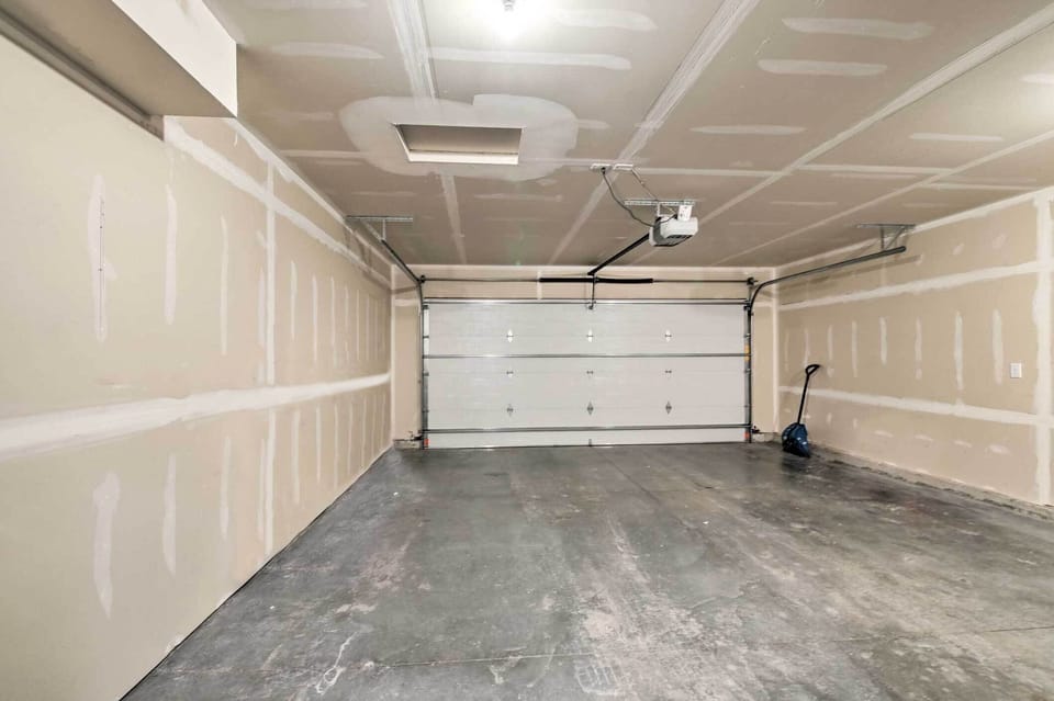 Parking | Garage (1 Vehicle) | Driveway (2 Vehicles)